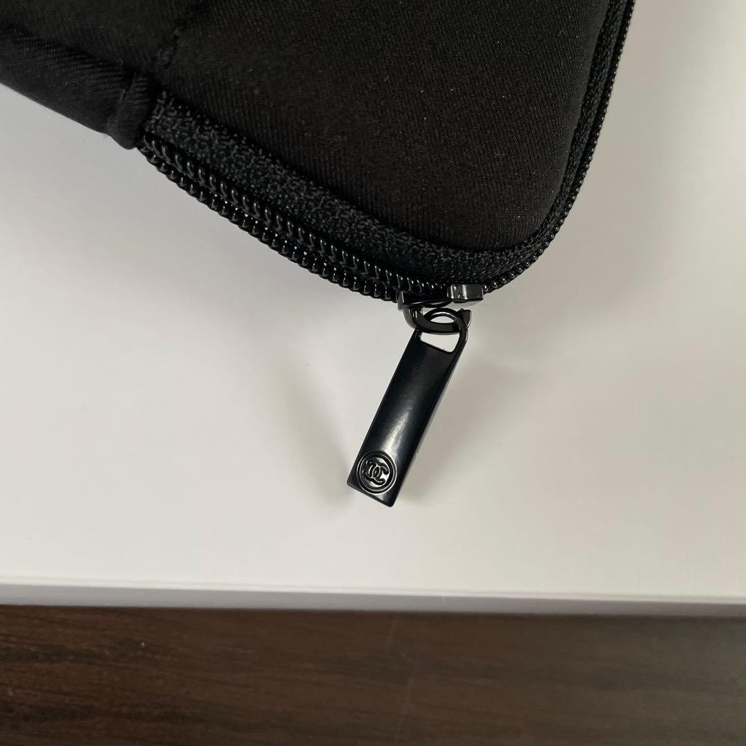 CHANEL beauty シャネル ノートPCケース 黒　ノベルティ