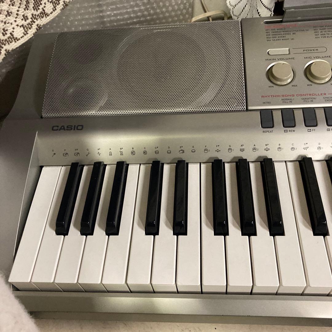 カシオ CASIO WK-200 電子キーボード　76鍵盤　スタンド/アダプター