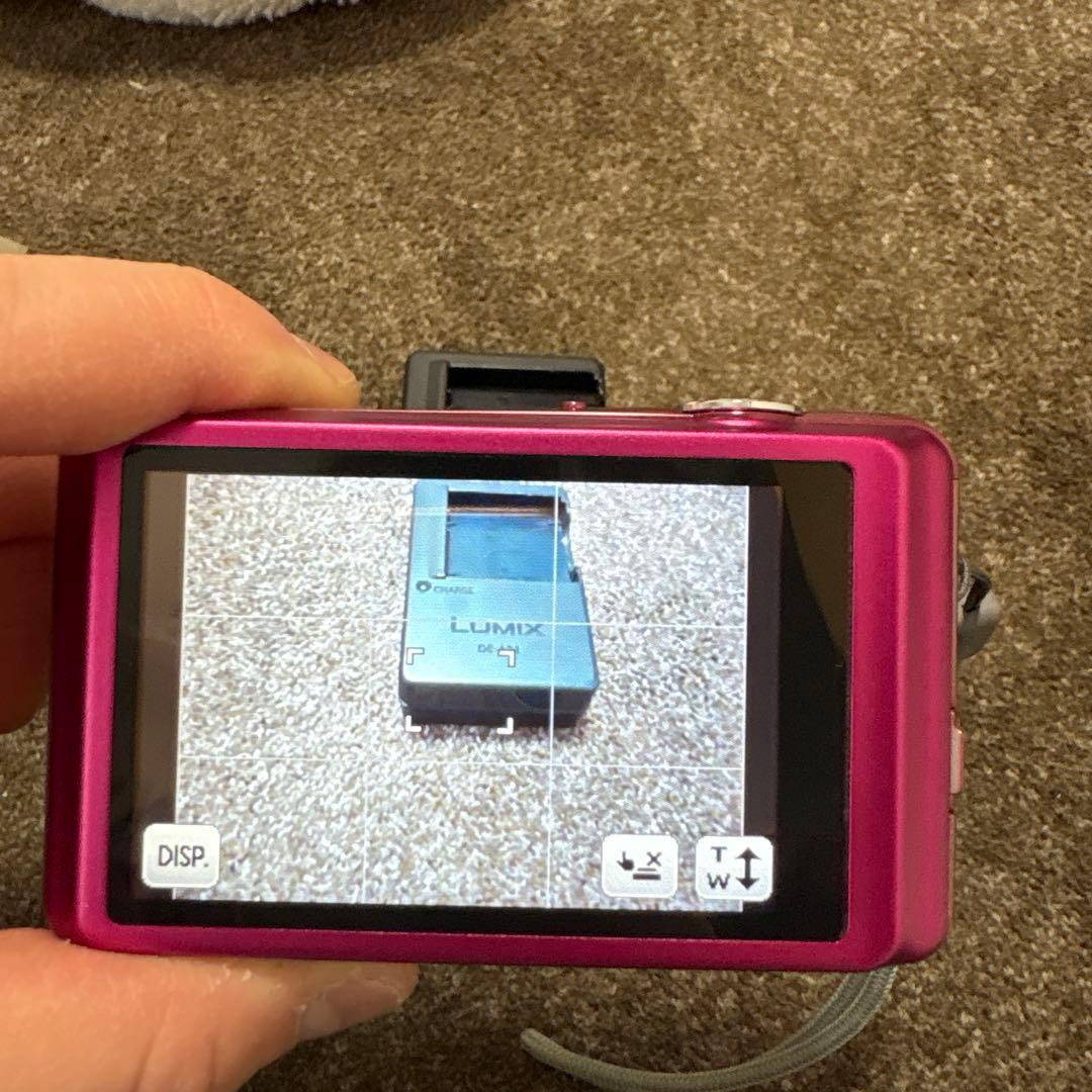 パナソニック　LUMIX DMC-FH7 レンズ内斑点あり