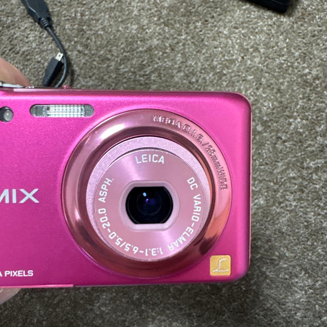 パナソニック　LUMIX DMC-FH7 レンズ内斑点あり