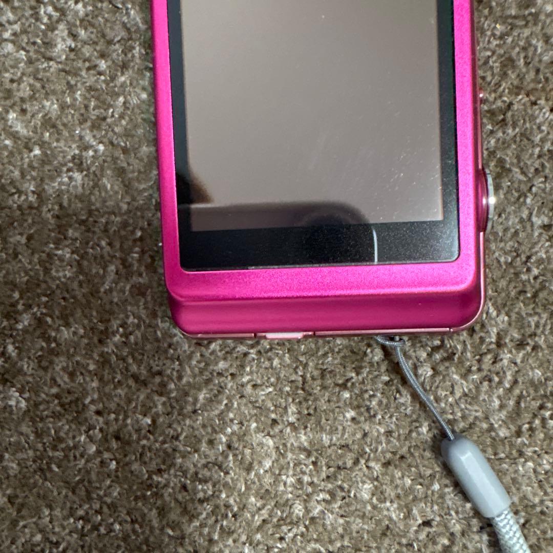 パナソニック　LUMIX DMC-FH7 レンズ内斑点あり