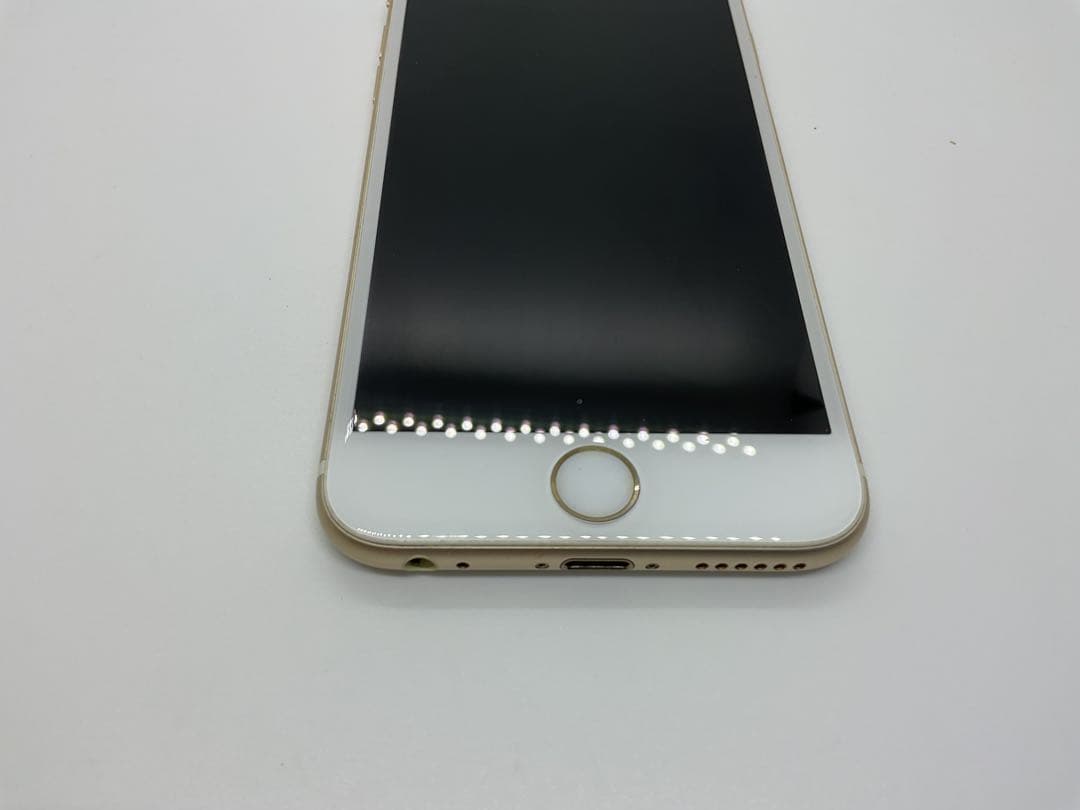 iPhone 6s（ゴールド／64GB）