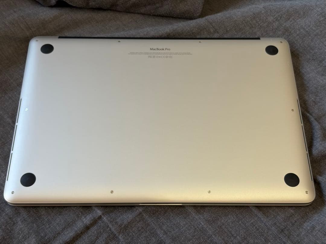 MacBook Pro 15.4インチ 8GB/SSD250GB
