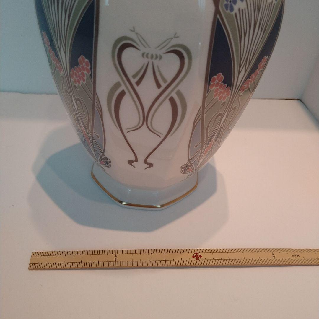 LIBERTY リバティ　アールヌーヴォー風 陶器花瓶