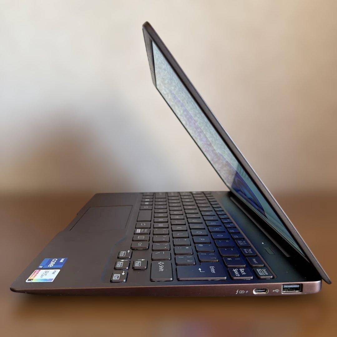 美品！LIFEBOOK i7-1260P 16GB 1TB NVMe 13.3型