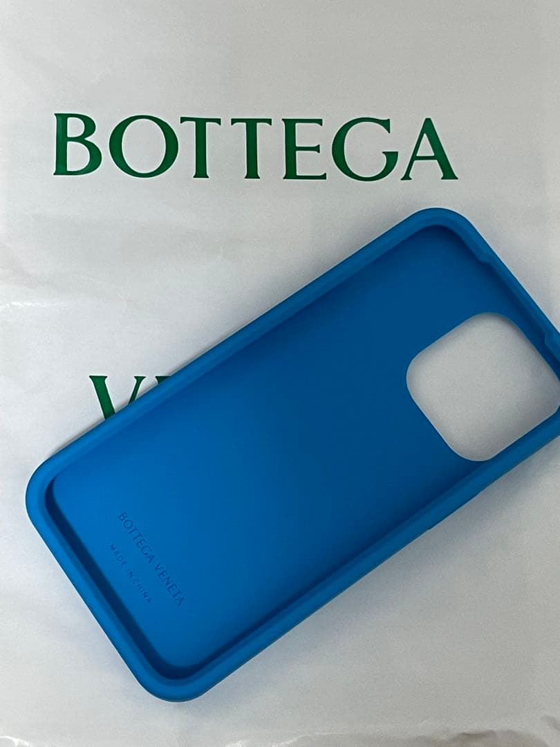 BOTTEGA VENETA 青 iPhoneケース