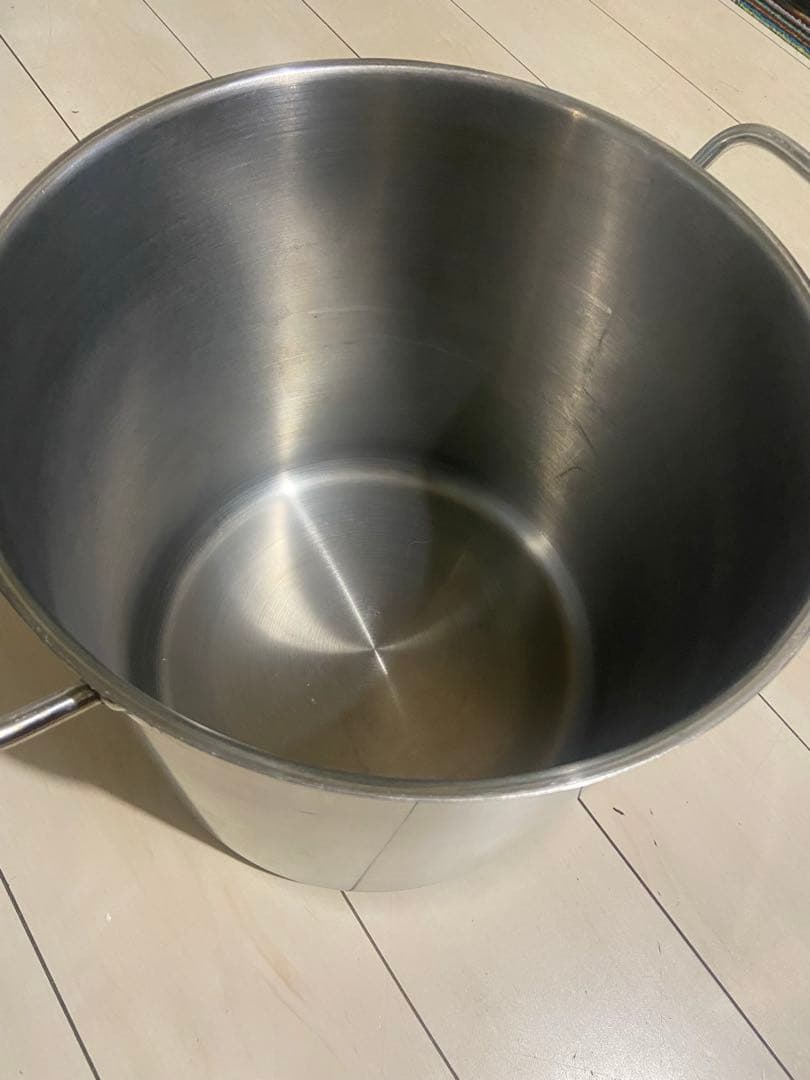 ステンレス 寸胴鍋 蓋付き　30cm