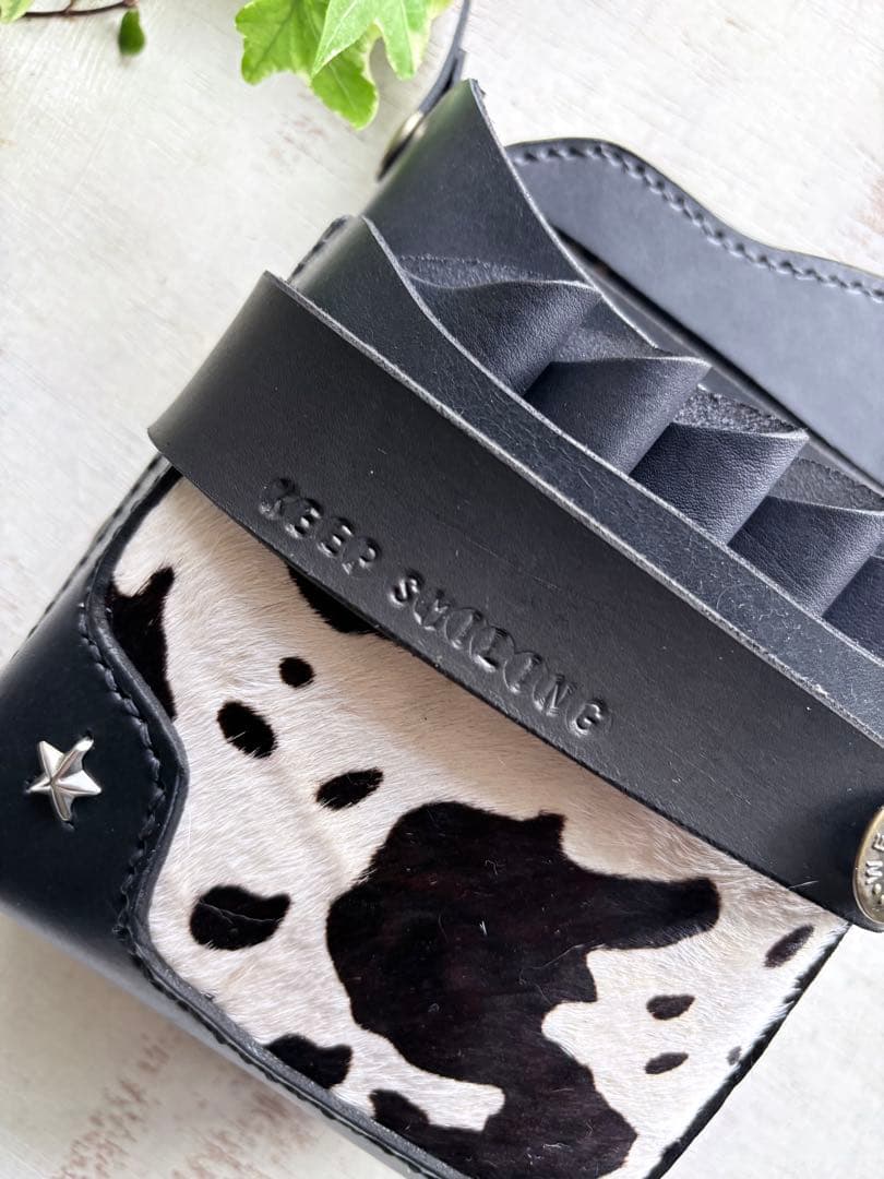 ヌメ革ブラック、ハラコカウの大容量シザーケース