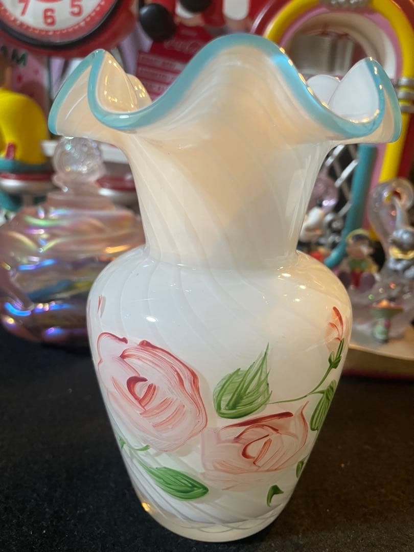 ヴィンテージ　フェントン　オパールセント　ラッフル　フラワーベース