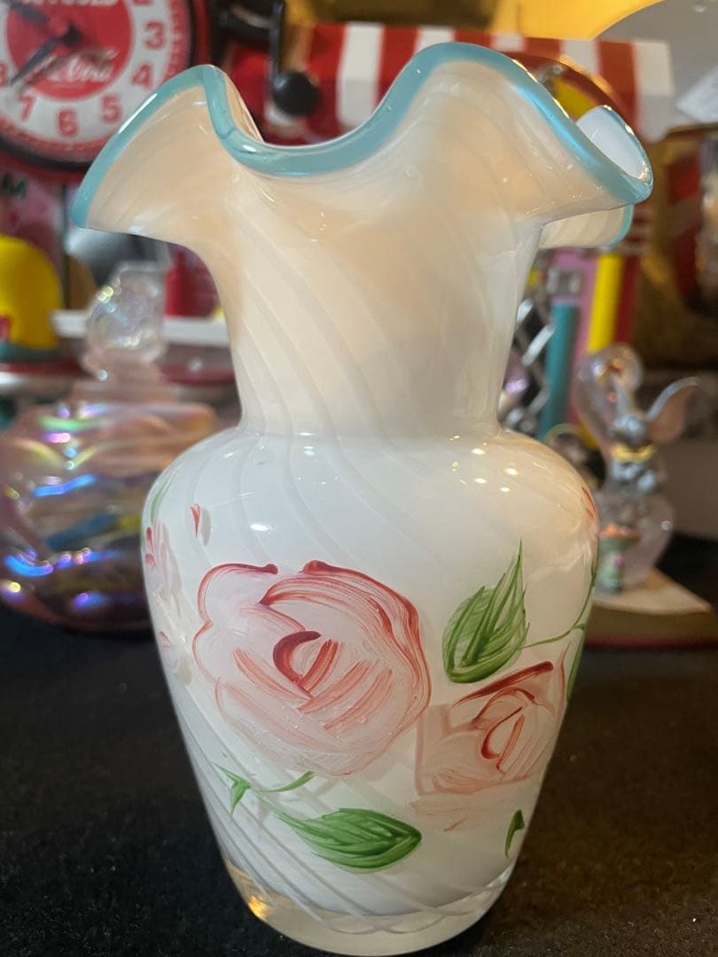 ヴィンテージ　フェントン　オパールセント　ラッフル　フラワーベース