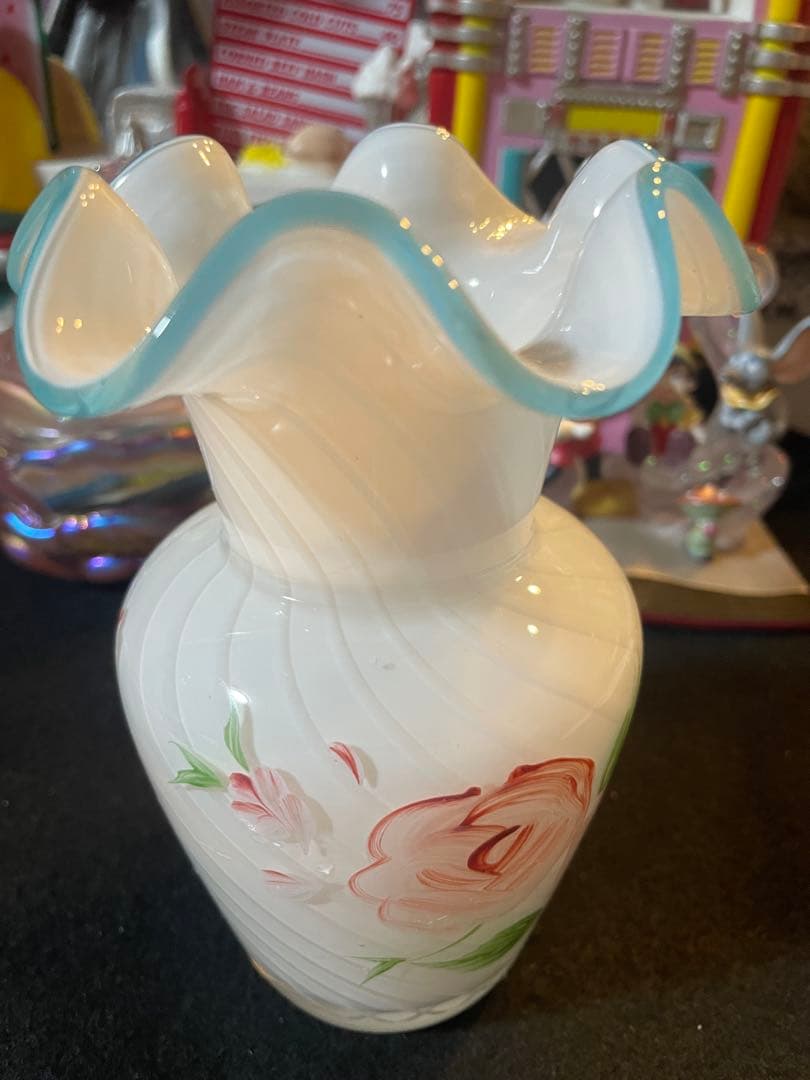 ヴィンテージ　フェントン　オパールセント　ラッフル　フラワーベース