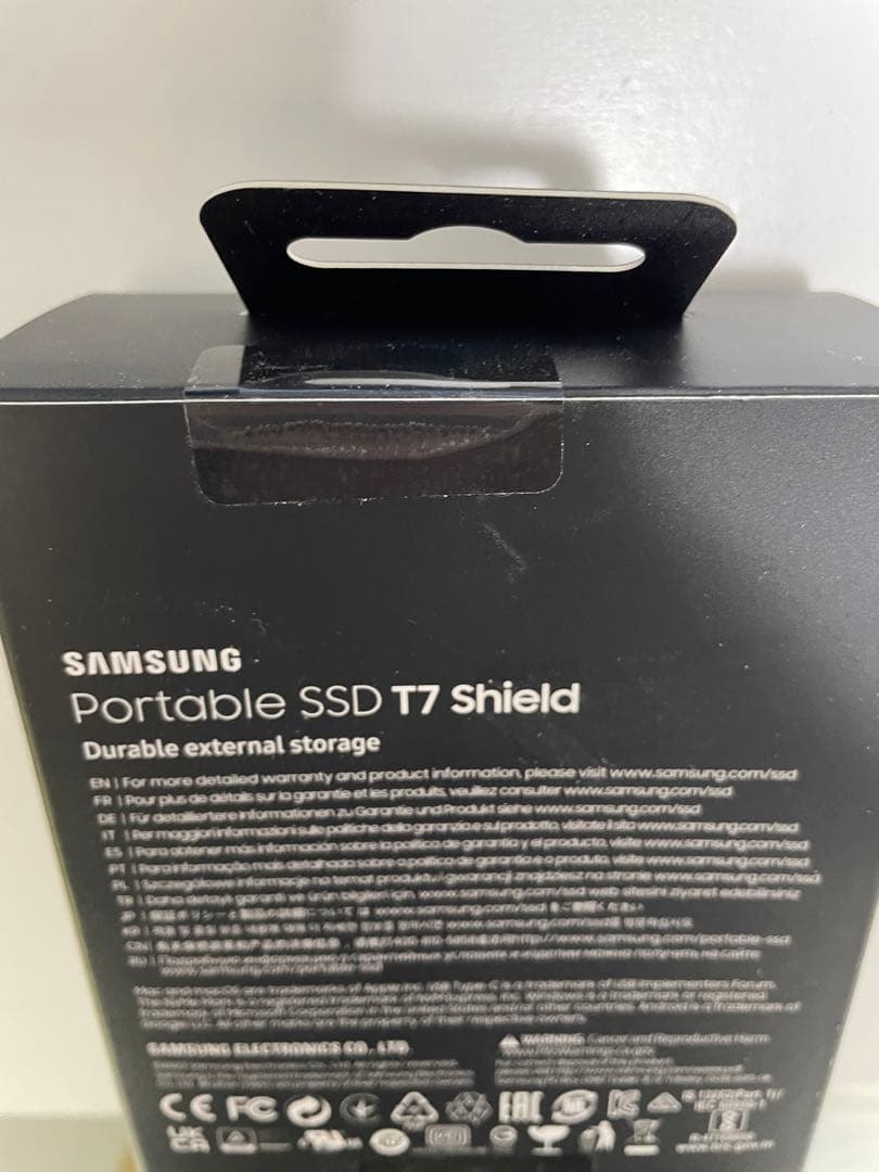 外付けハードディスク・ドライブ Samsung Portable SSD T7 Shield 4TB