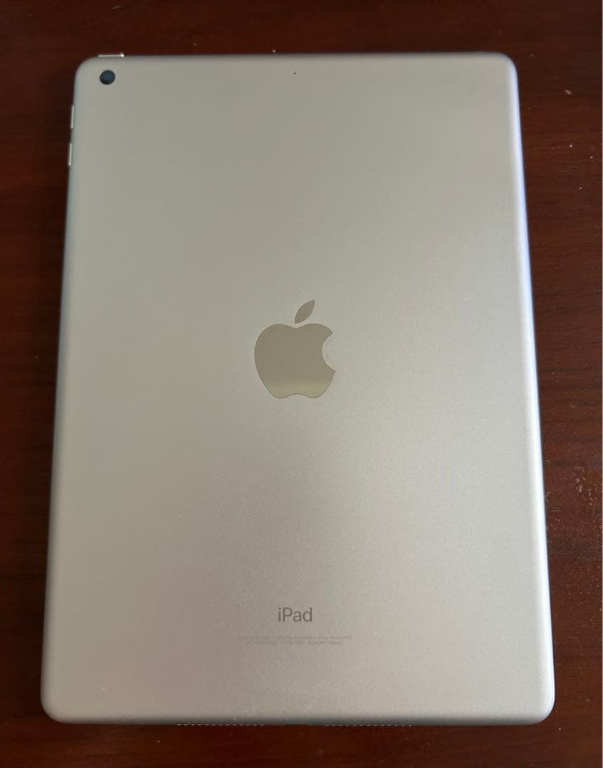 Apple iPad 第5世代 9.7インチ 32GB Wi-Fiモデル