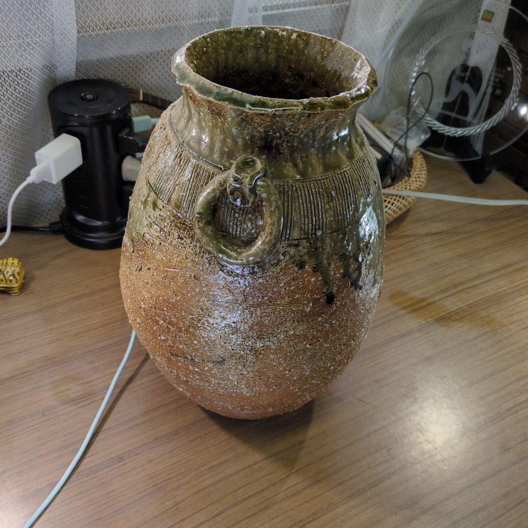 壺 幅21cmX高さ30.5cm