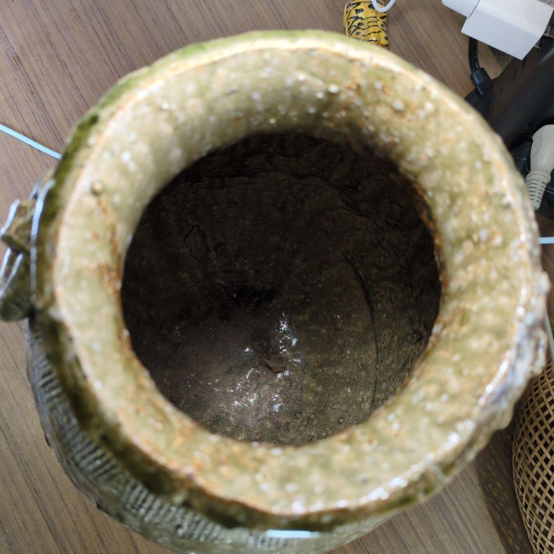 壺 幅21cmX高さ30.5cm