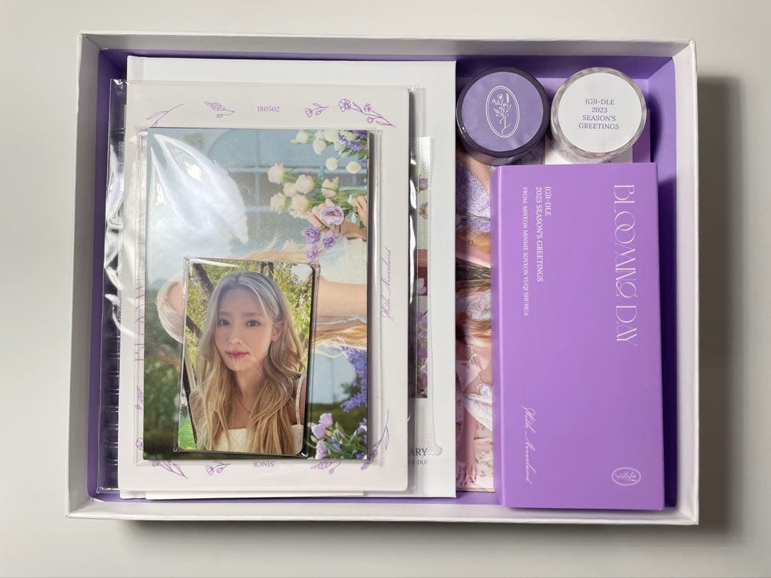アイドル (G)I-DLE 2023 SEASON'S GREETINGS