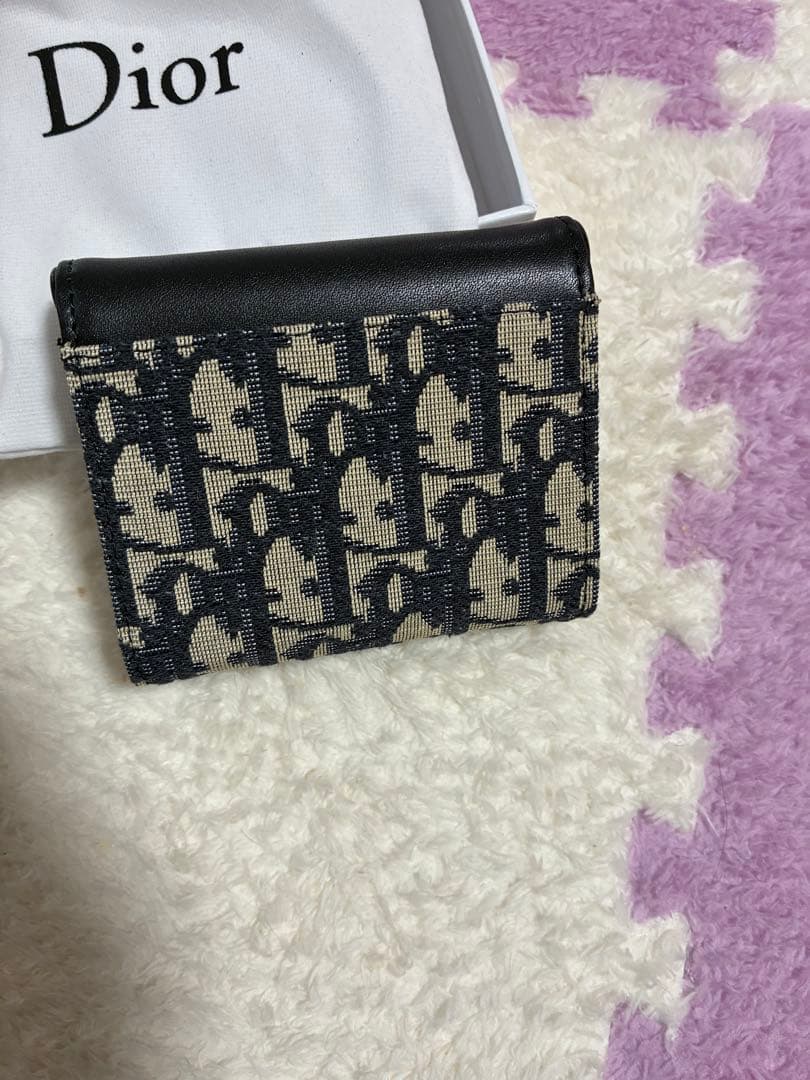 Dior ロゴ入り ノベルティ コンパクト財布