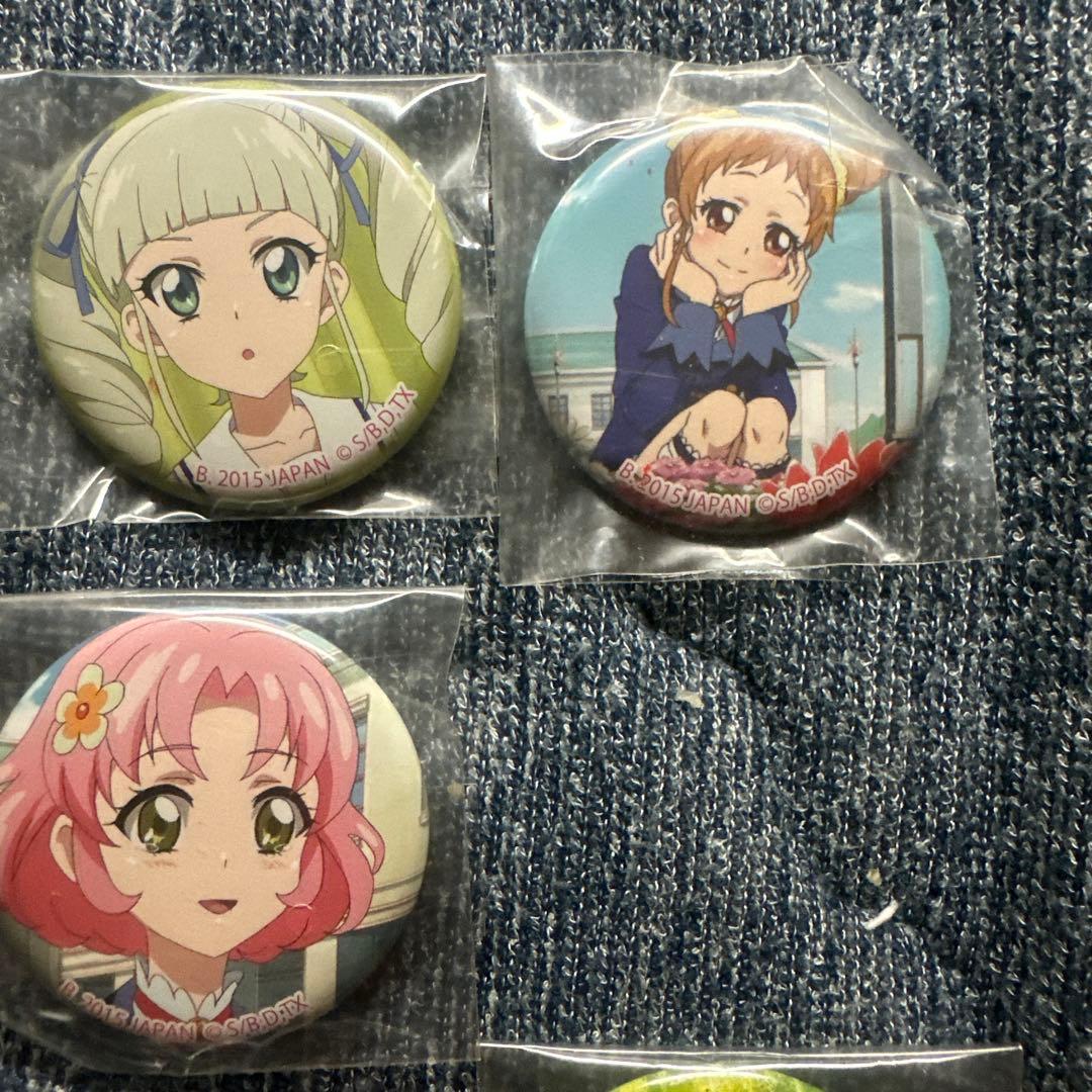 エ*ン様 未開封　アイカツ！缶バッジセット16個&北大路さくらファン証明書セット