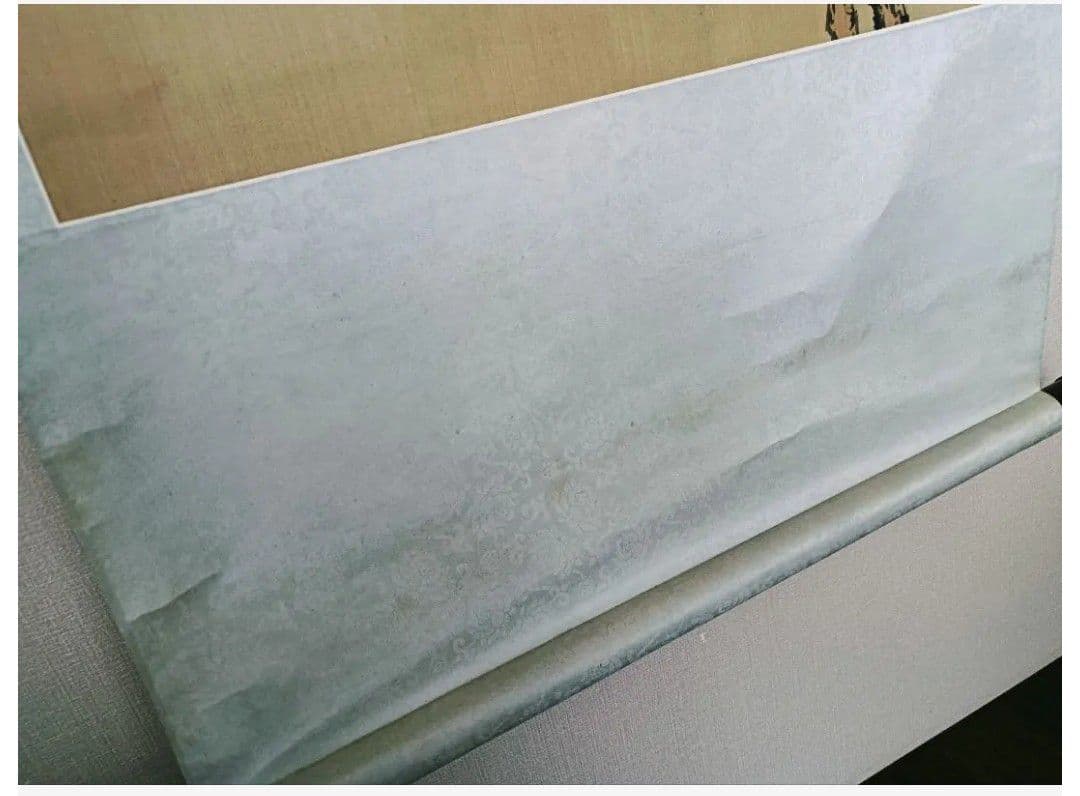 孔雀と蜂の吉祥花図 掛け軸 厄除 金運 縁起物 絵 美術工芸品 開運画 蓮の花