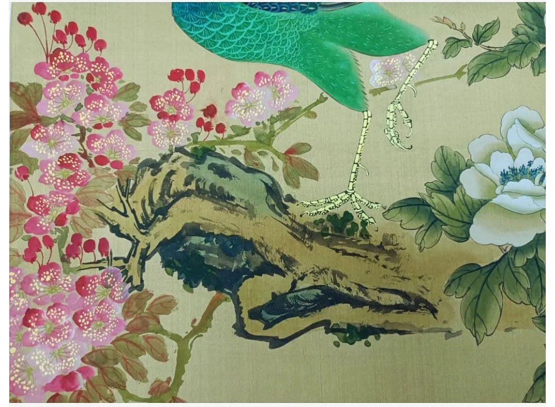 孔雀と蜂の吉祥花図 掛け軸 厄除 金運 縁起物 絵 美術工芸品 開運画 蓮の花