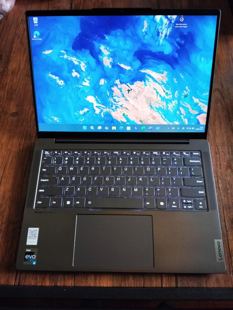 Yoga Slim 6 /i5-1240P/16GB/2.2K/Office付