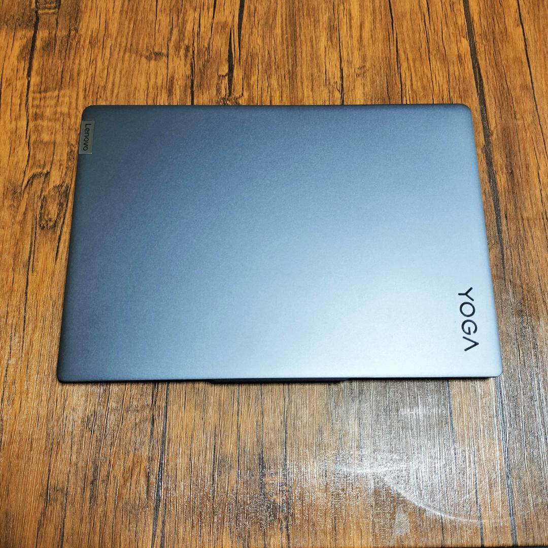 Yoga Slim 6 /i5-1240P/16GB/2.2K/Office付
