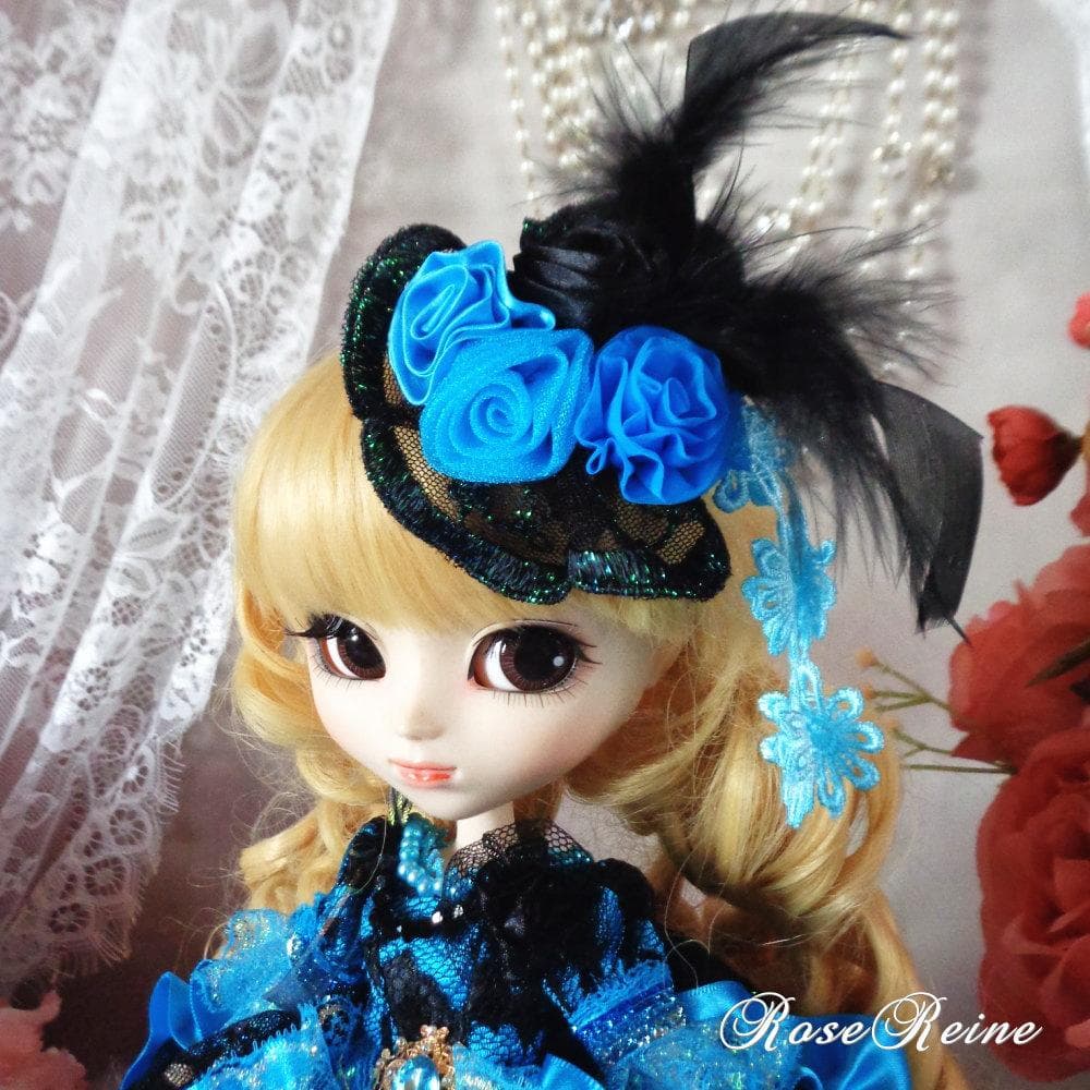 エリザベート王妃 煌めきのトルコブルー＆ブラックのバブルフォルムドールドレス