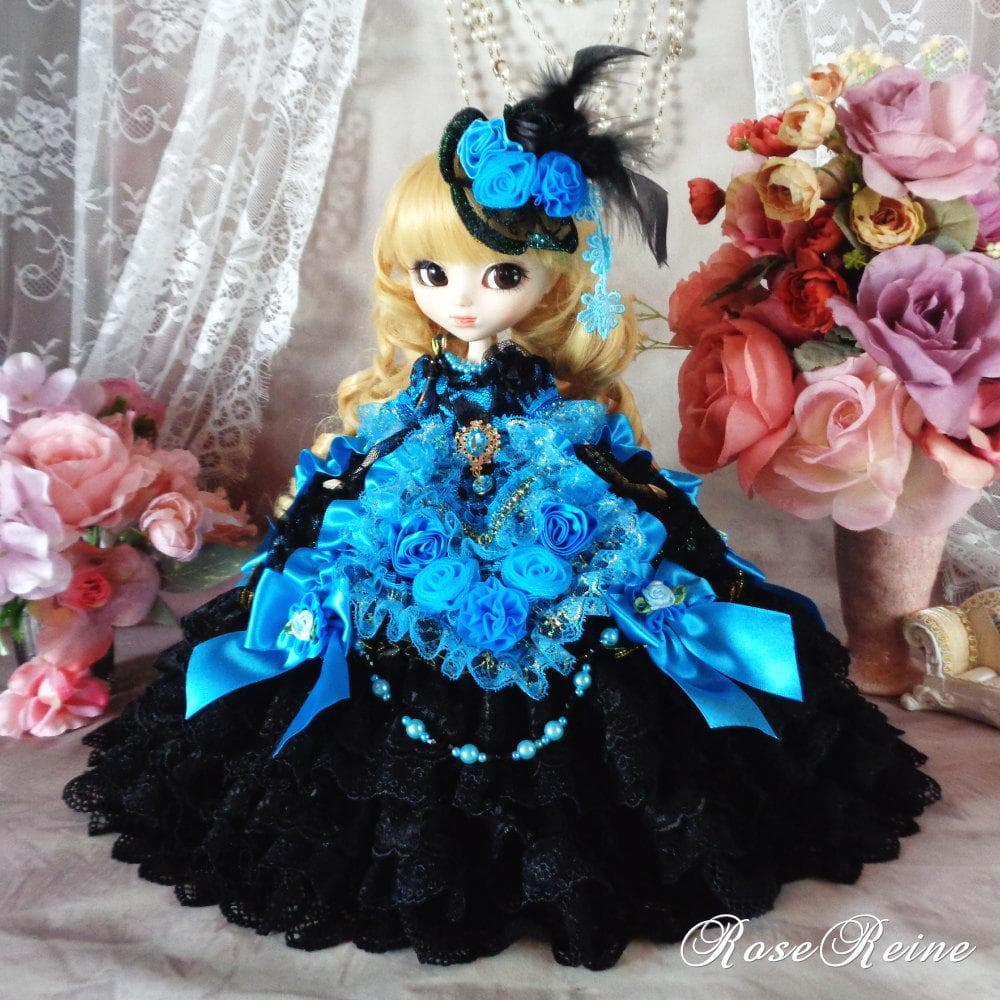 エリザベート王妃 煌めきのトルコブルー＆ブラックのバブルフォルムドールドレス