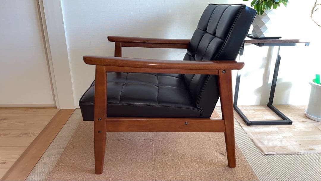 【定番人気】カリモクKチェア 1シーター ブラック レザー アームチェア