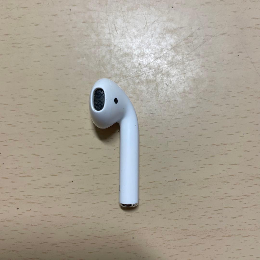 Apple AirPods MV7N2J/A 第2世代