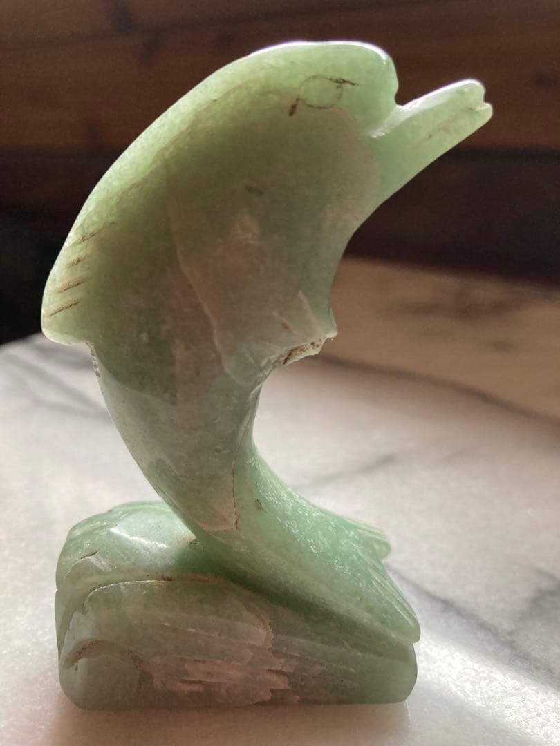 翡翠 イルカの彫刻 置物