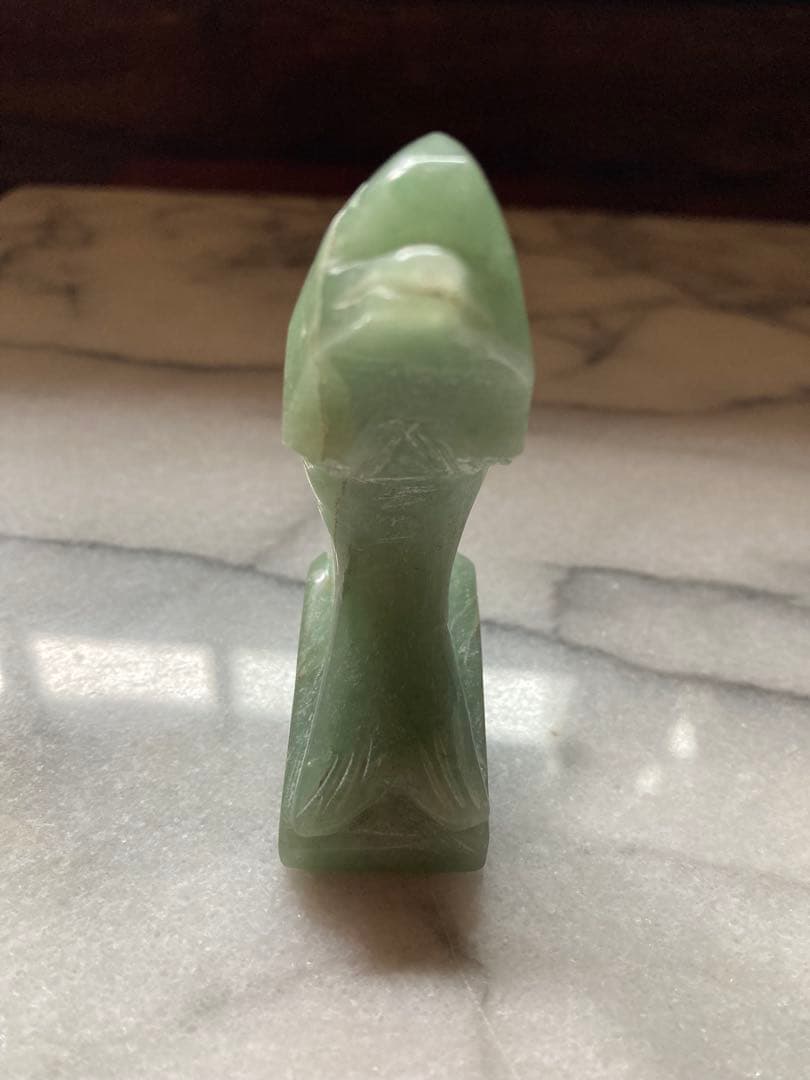 翡翠 イルカの彫刻 置物