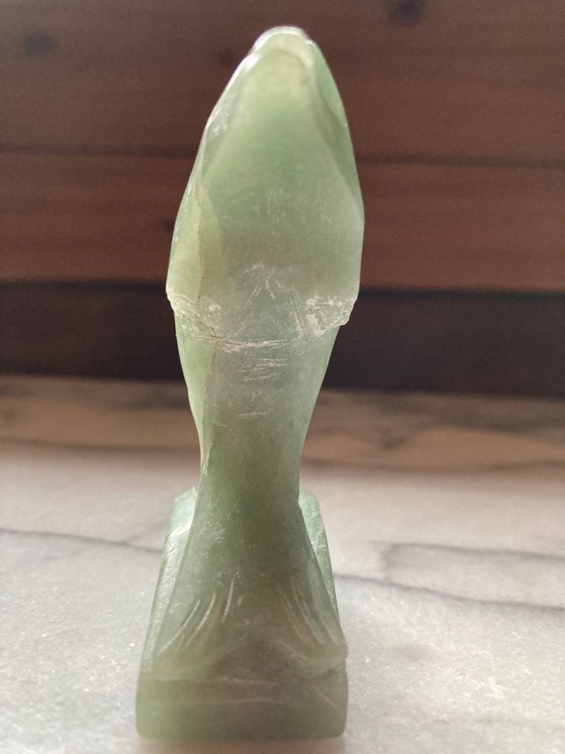 翡翠 イルカの彫刻 置物
