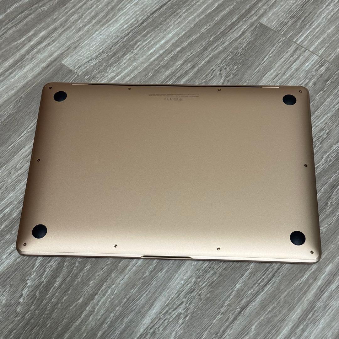 美品 MacBook Air M1チップ 充電数9回『容量100％』
