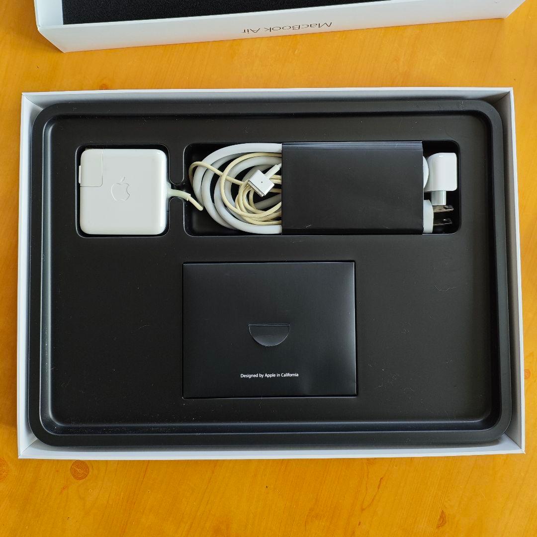 【良品】Macbook Air 13インチ i5 8G バッテリー◯