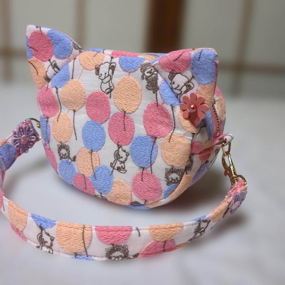 専用…ユキエモン刺繍バルーンランド…ピンク系 コロンと猫ポーチ