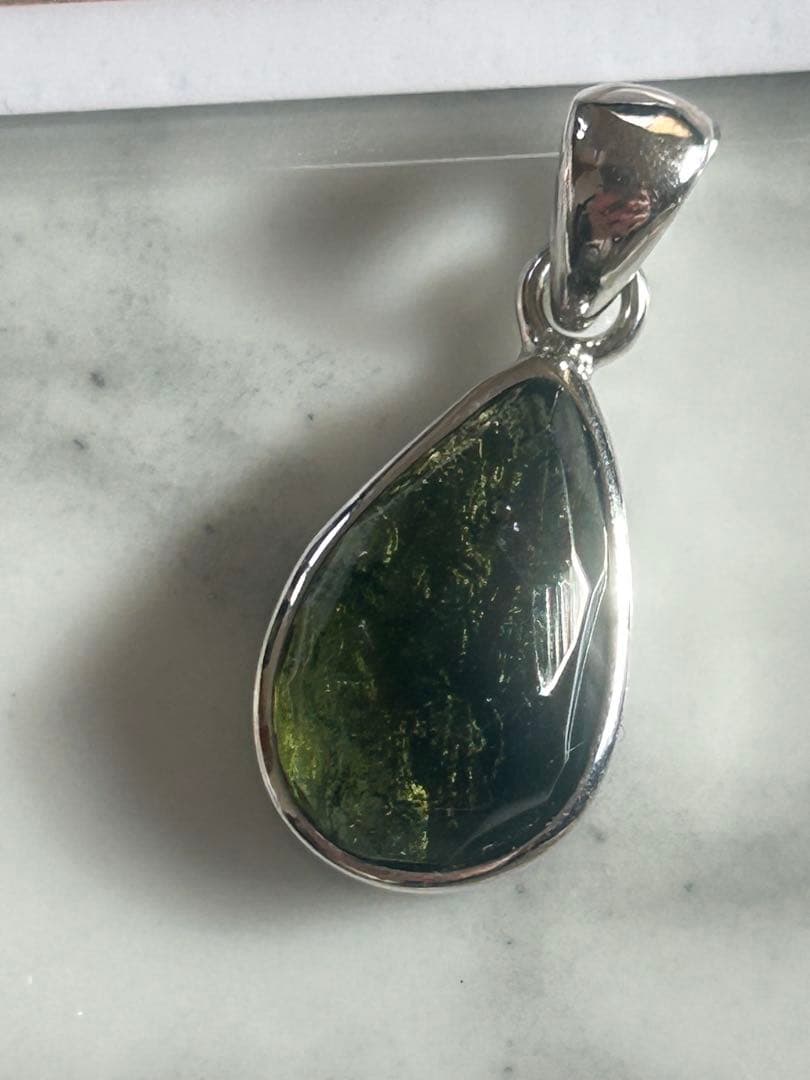 鑑別付　モルダバイト　シルバーペンダントトップ