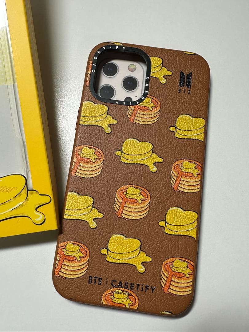 BTS x CASSETIFYパンケーキ柄 iPhone 12Promaxケース