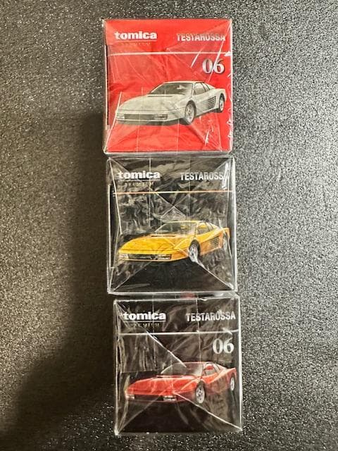 【未開封・トミカプレミアム】フェラーリ テスタロッサ　３台セット