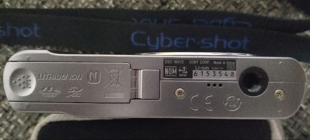 デジタルカメラ Sony Cyber-shot DSC-W810