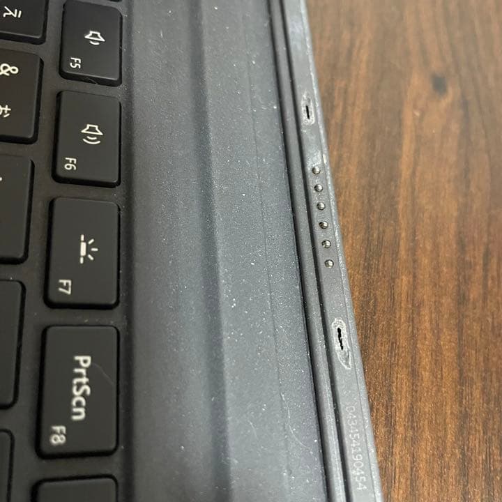 値下げ‼️Surface Pro 128GB/4GB 充電器 キーボード付き