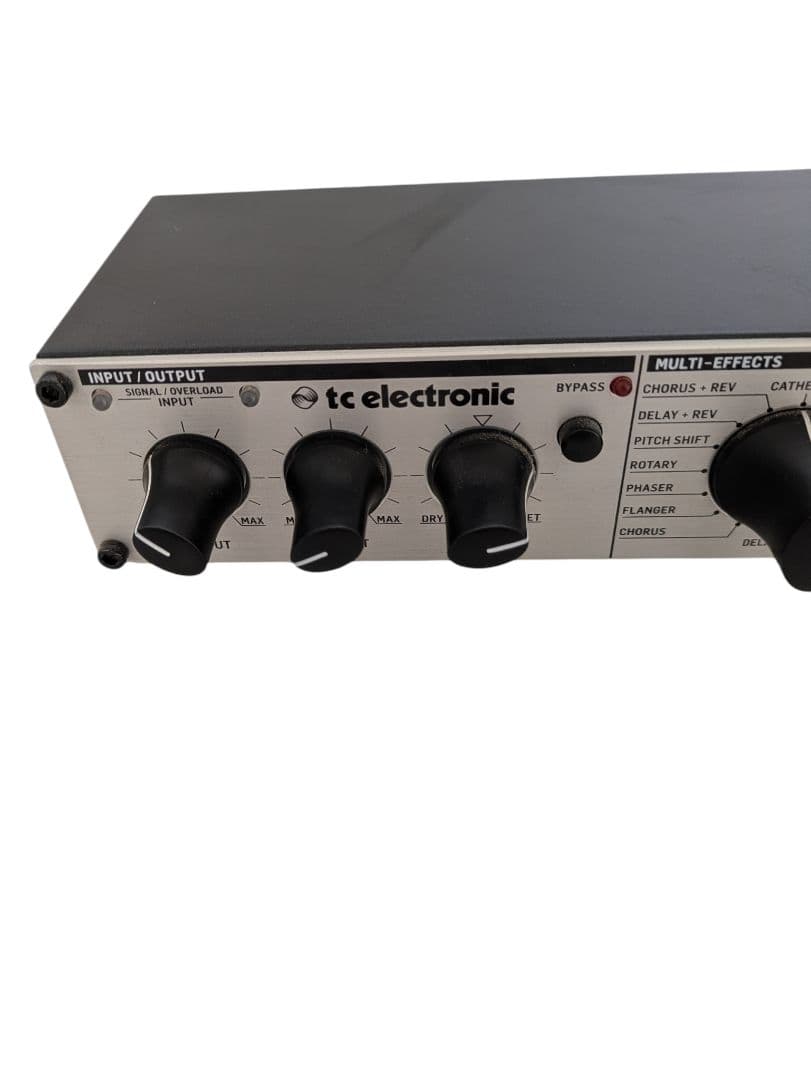 ギター TC ELECTRONIC M100