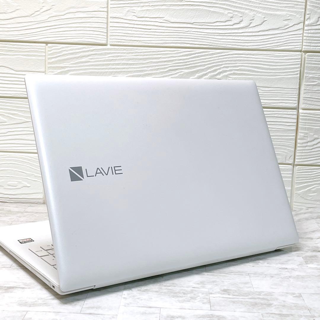 人気ホワイト✨カメラ付✨ノートパソコン✨Windows11 オフィス テンキー