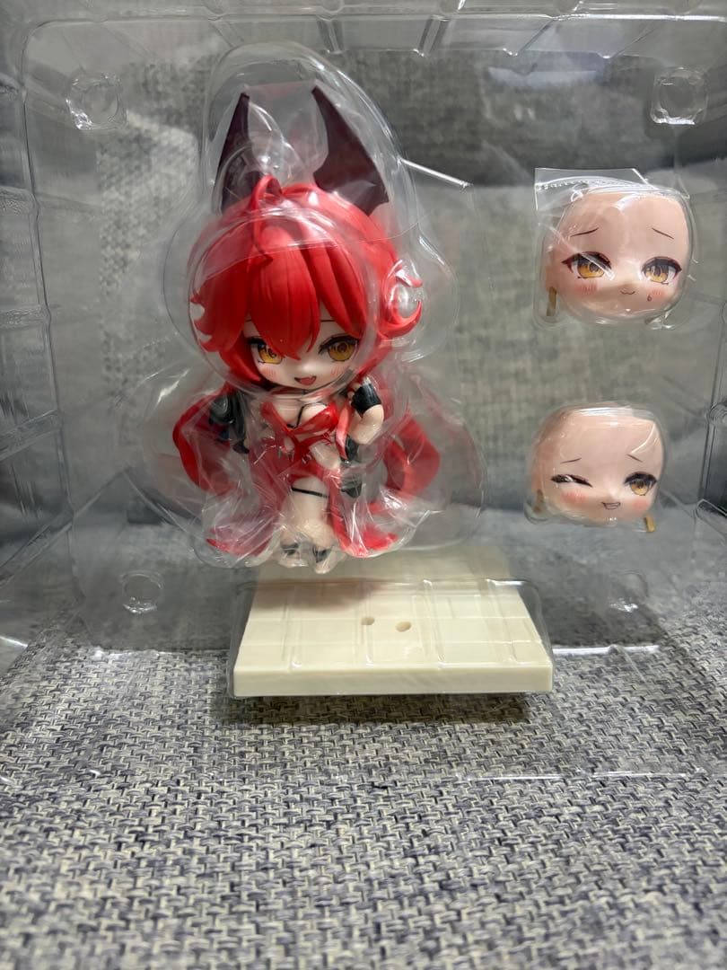 勝利の女神:NIKKE sacシリーズ デフォルメフィギュア　レッドフード