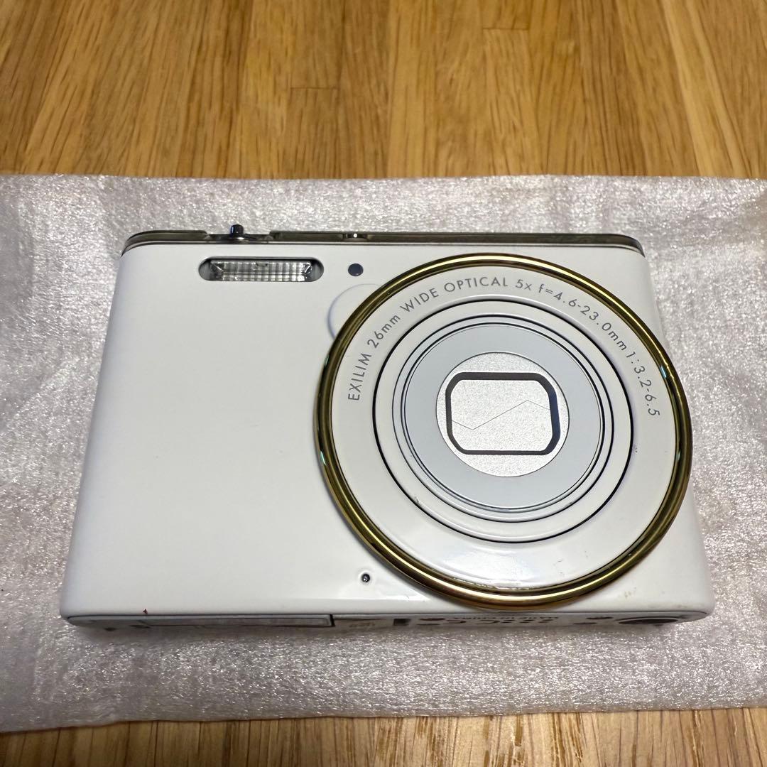 CASIO EXILIM EX-JE10 デジタルカメラ デジカメ