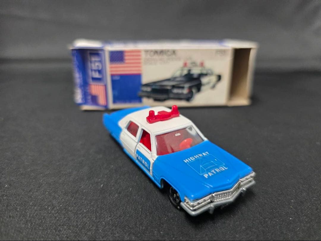 トミカ青箱F51キャデラックポリスカー(日本製)