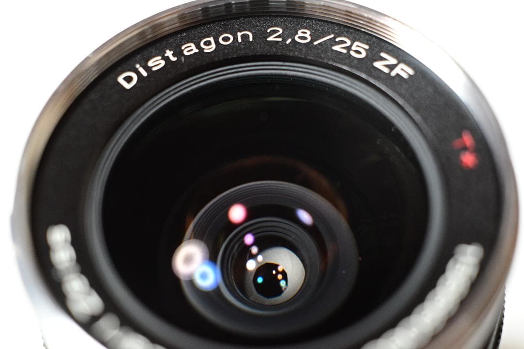 Carl Zeiss Distagon T* 25mm F2.8 ZF ニコンF