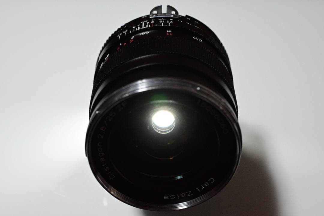 Carl Zeiss Distagon T* 25mm F2.8 ZF ニコンF