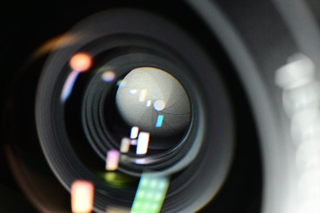 Carl Zeiss Distagon T* 25mm F2.8 ZF ニコンF