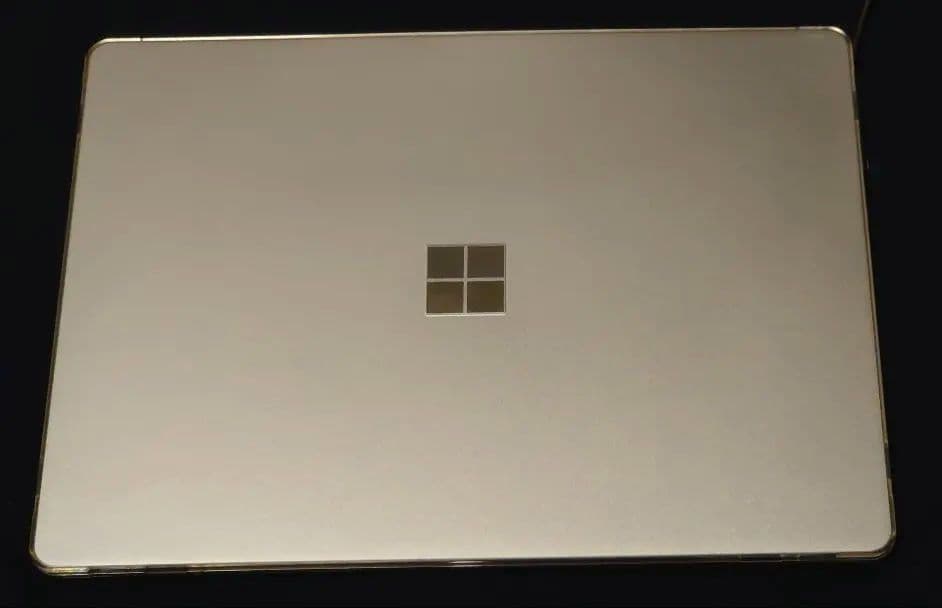Microsoft Surface Laptop Go新品同様★初期化済